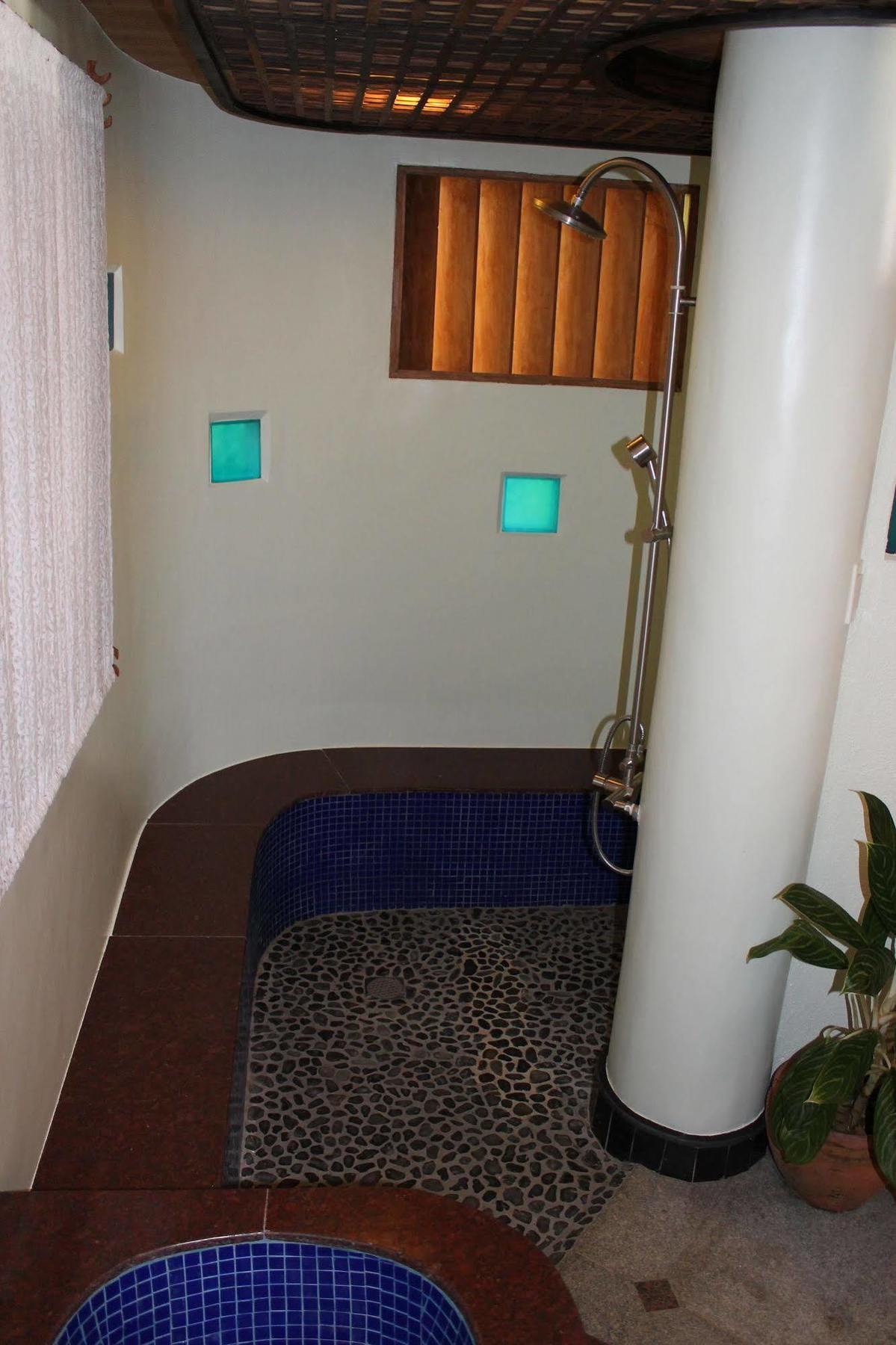 Noanoa Island (Adults Only) Hotel Taytay  Bagian luar foto